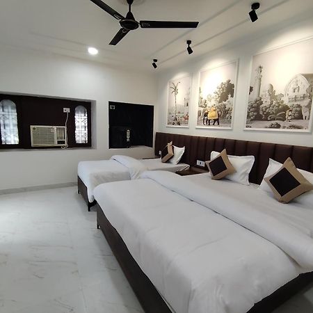Hotel Mrk Waranasi Zewnętrze zdjęcie