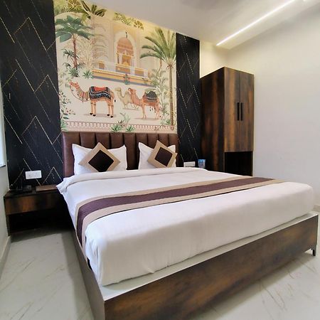 Hotel Mrk Waranasi Zewnętrze zdjęcie