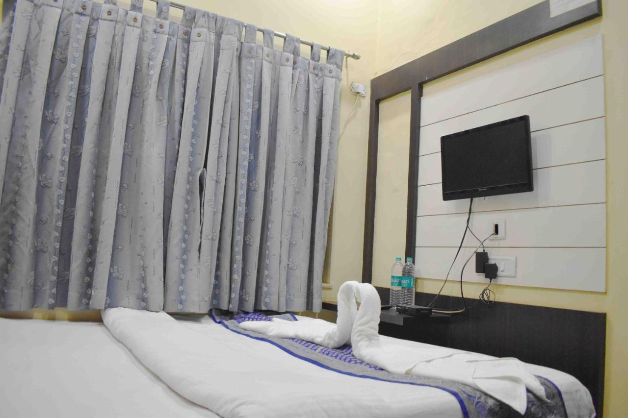 Hotel Mrk Waranasi Zewnętrze zdjęcie