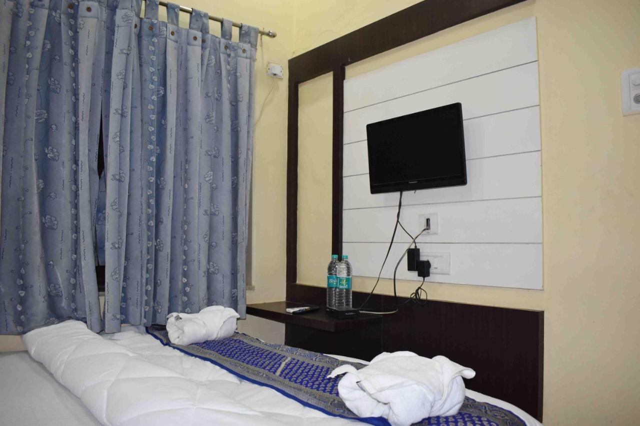Hotel Mrk Waranasi Zewnętrze zdjęcie