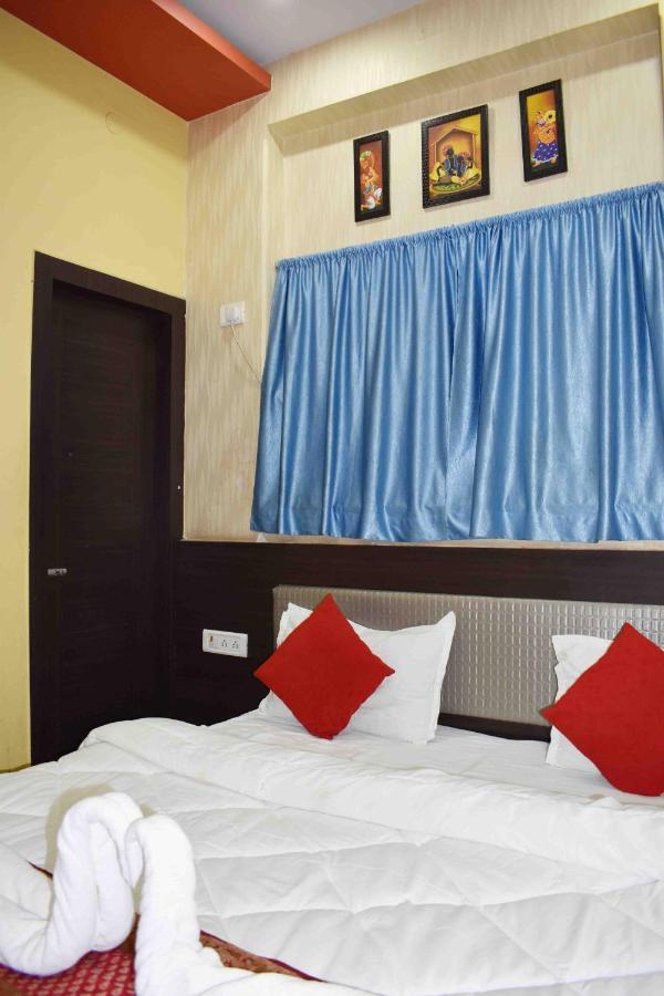 Hotel Mrk Waranasi Zewnętrze zdjęcie