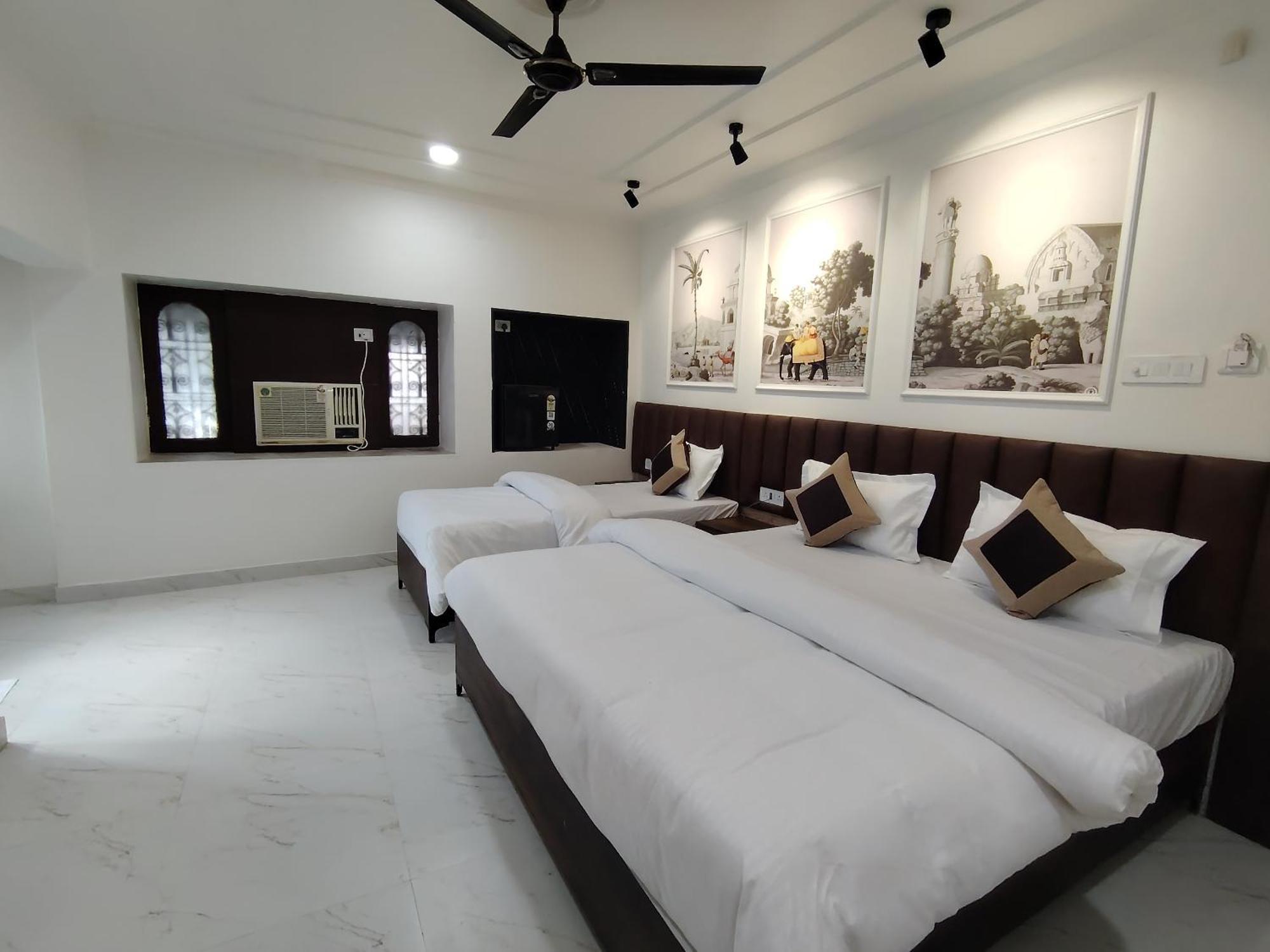 Hotel Mrk Waranasi Zewnętrze zdjęcie